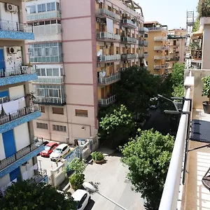 https://la-casa-del-maggiore-tra-mare-e-centro.sicilyhotelsitaly.net