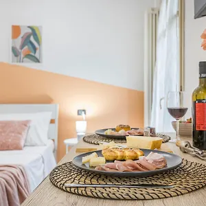 https://vista-duomo-4-persone-wifi-aria-condizionata-smart-tv.emilia-romagnahotels.net